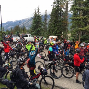 The 160 riders give one last round of cheers before Banff-departing riders hit the long trail to Mexico. Photo by Hannah Tranberg.